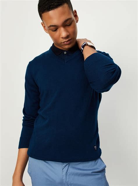 Buy Men Soft Low Pill Slim Fit Sweater Online at just Rs. 799.0 ...