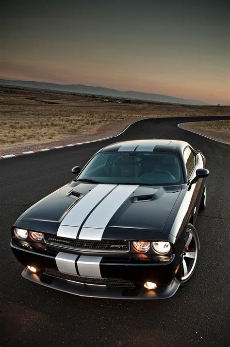 2013 Challenger Dodge Photos and Videos - MotorTrend