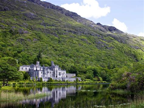 The 19 Most Beautiful Places in Ireland, From Inconceivable Rock ...