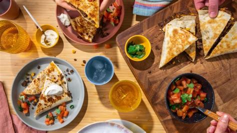 Home Chef Expands Options With Family Menu | Store Brands