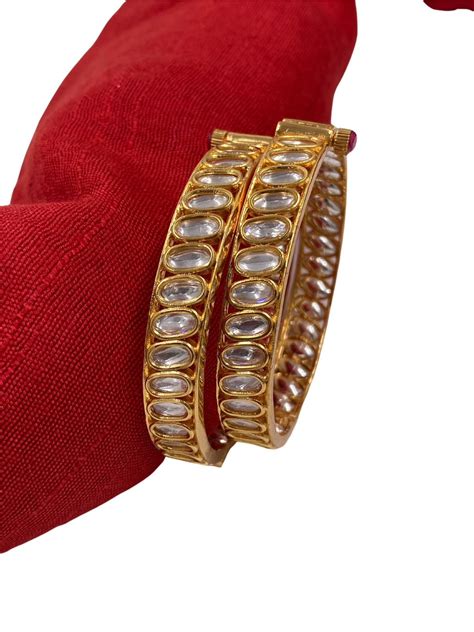Buy Traditional Kundan Bangle Designs Online – Gehna Shop