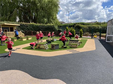 Different Learning Zones at Barnfields Primary School | Pentagon Play