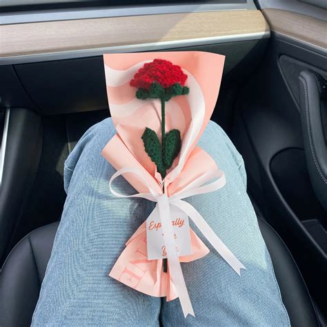 Single Red Rose Bouquet - Rose Guldasta Flower Gift | The Zappy Box