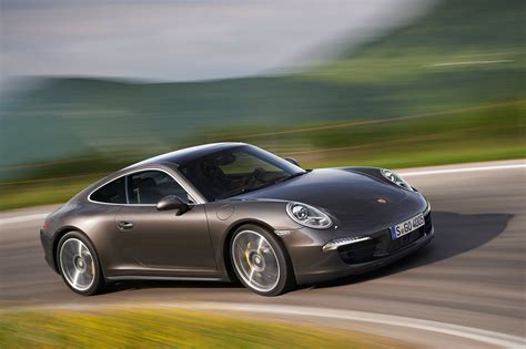 Porsche 911 Carrera 4 announced - Motoring Middle East: Car news ...