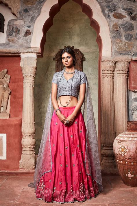 Mallika – Shalini Narang