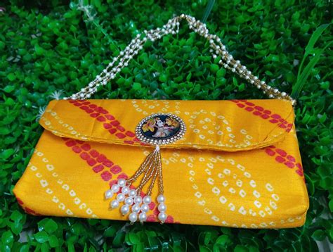 LAMANSH Bandhani Fabric Purse Clutches with Handle & Radha Krishan Bro ...