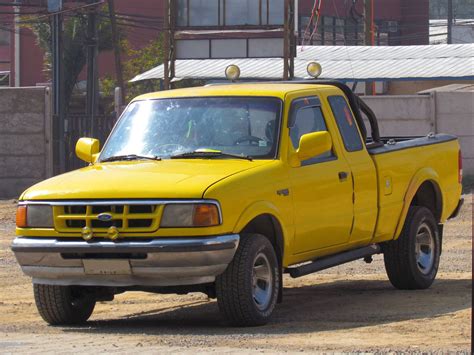 1993 Ford Ranger XLT - Extended Cab Pickup 3.0L V6 4x4 Manual