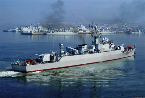红海军中的“金雕”——1134型“克列斯塔Ⅰ”级导弹巡洋舰 - 每日头条