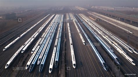 科普 | 高铁列车制造全过程（含车体、转向架制造、组装、调试…）_进行