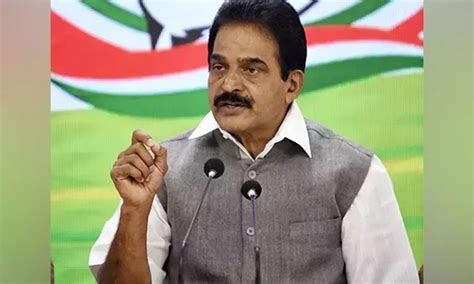 Venugopal accuses Modi govt of targeting his phone with 'malicious spyware'