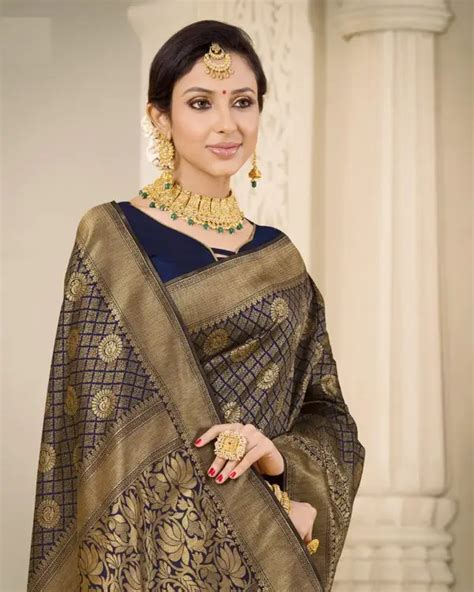 Kad Creations Indian Women Banarasi Silk heavy zari weaving and Tassel ...