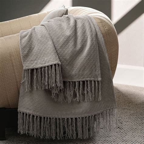 Buy Stylish Sofa Throws Online At Low Prices - Home Centre