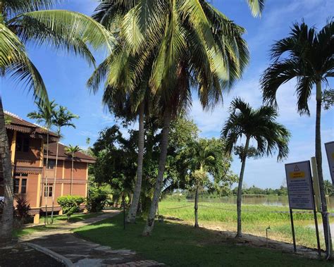 PASIR SALAK RESORT (Kampung Gajah) - Resort Reviews & Photos - Tripadvisor