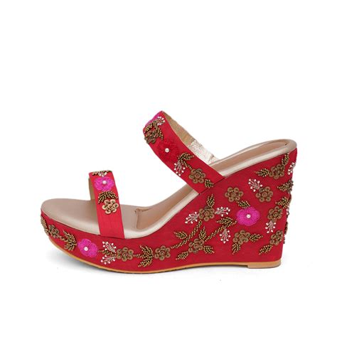 Blossom Wedges – Solehouse.in