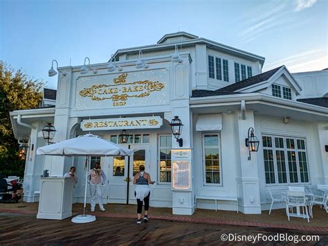 cake bake shop at disney world | the disney food blog