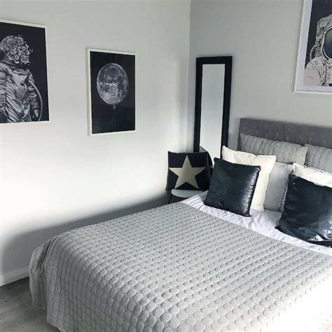 master bedroom design ideas for small spaces