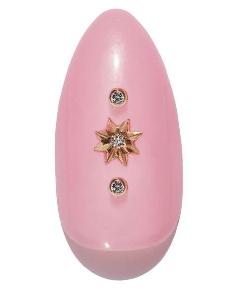 Diamond Manicures: Natural Diamonds at Your Fingertips