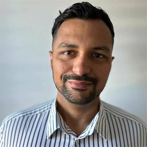 Aashkon - Maths teacher - ₹2411/h