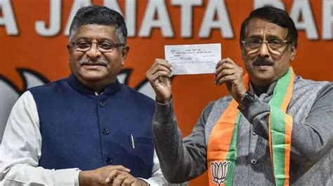 These guarantees lure Kerala's Congress leaders to BJP, trouble looming ...