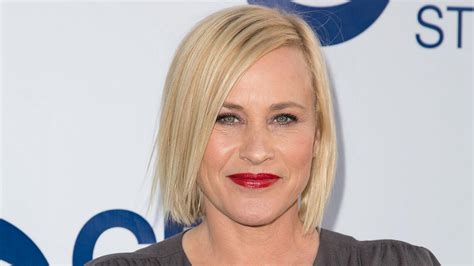 Patricia Arquette "explodes" Hollywood stereotype, resists pressure to ...