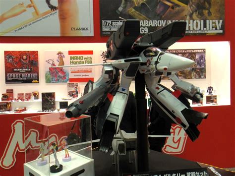 DBのブルマが駆る可変バイクや『クラッシャージョウ』のファイター1、『未来少年コナン』のロボノイドなど並ぶ第58回全日本模型ホビーショー