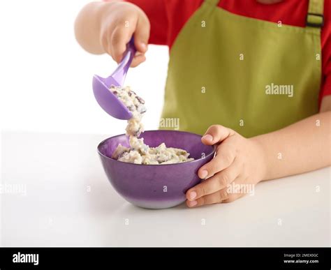 steps for indian rice pudding, step 4 Stock Photo - Alamy