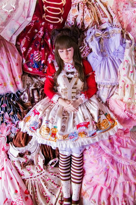 Lolita Fashion – An Extraordinary and Captivating Japanese Trend – TCGBuzz