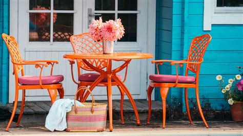 Garden furniture paint ideas: 12 easy and colorful updates | GardeningEtc