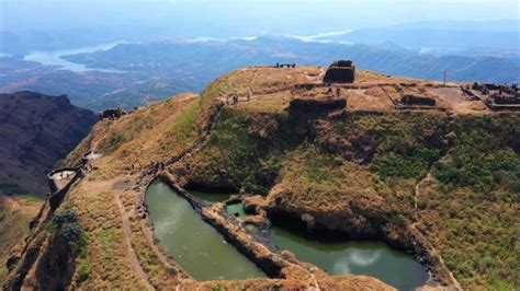 Raigad Fort: History, Timings, Photos, Ropeway Booking!