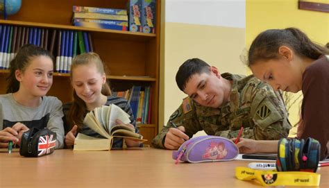 US Soldiers, Polish educators unite to enhance children's English ...