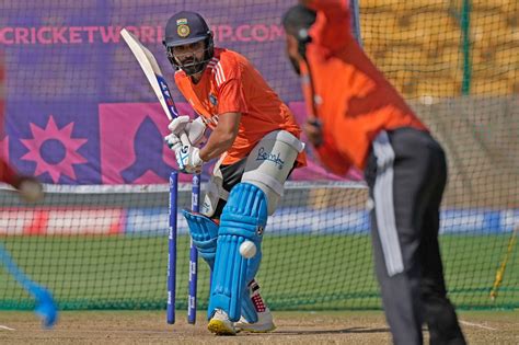 Virat Kohli still on vacation, Rohit Sharma continues pre-season warm ...