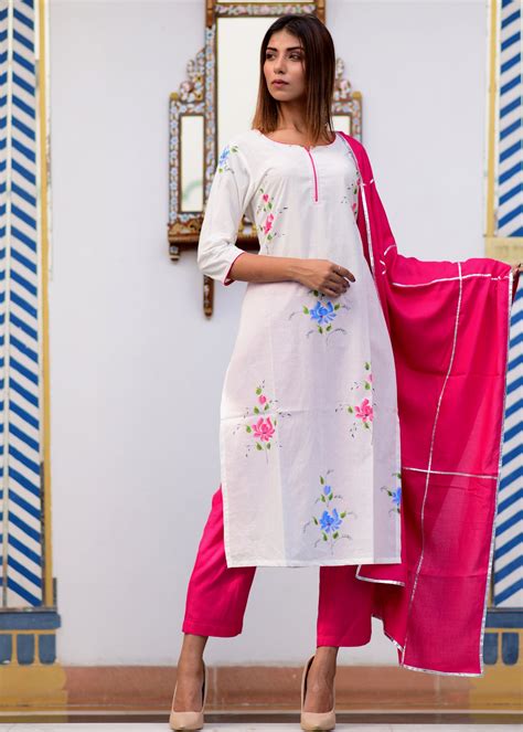 Beautiful Pink Exclusively Handpainted Suit Set With Gotta Jaal Work D