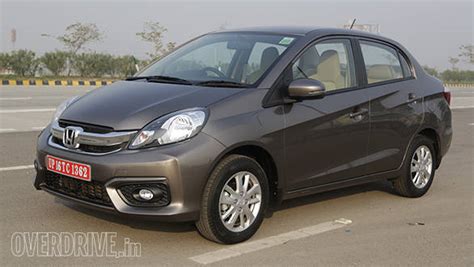2016 Honda Amaze facelift first drive review - Overdrive