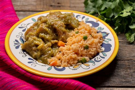Chicharrón en Salsa Verde Tierra Brava - Auténtico y Mexicano.