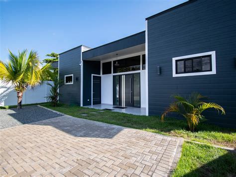 VILLA PEREZOSA - 3 Bedroom Villa In Central Location, Walk To Beach ...