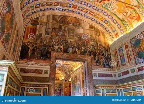 Vatican City, Roma, Italy: 14.4. 2023 - Beautifuly Decorated Walls and ...