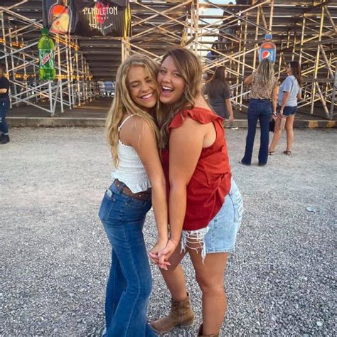 Kelsey Kingston (@kelseykingston_19) • Instagram photos and videos