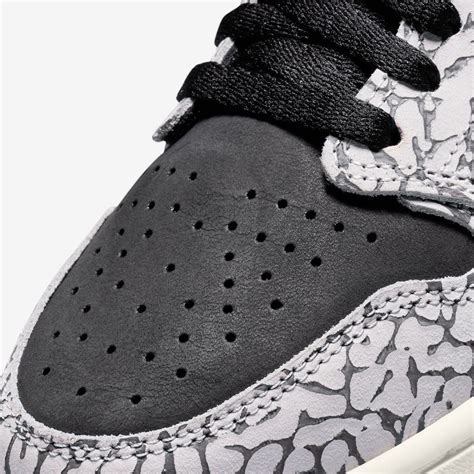 Buy Black, Muslin Tech Grey & White Air Jordan 1 Retor Low OG Shoes for ...