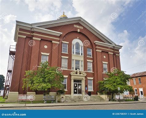 The Pike County Courthouse in Waverly Ohio Editorial Photo - Image of pike, architecture: 226758351