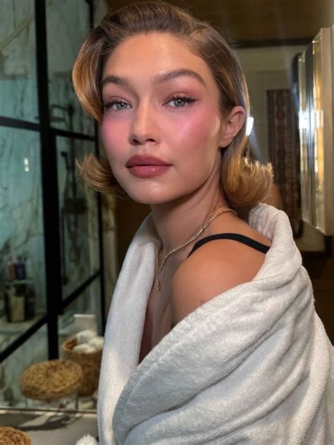 Gigi Hadid’s bob is so Marilyn Monroe coded and we're obsessed | HELLO!