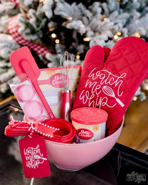 Simple Christmas Gift Baskets