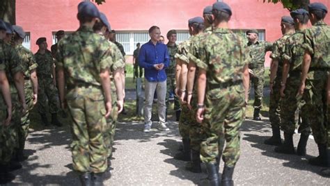 Novosti.rs | Galerija | NEBOJŠA STEFANOVIĆ: Naša vojska mora biti bez ...