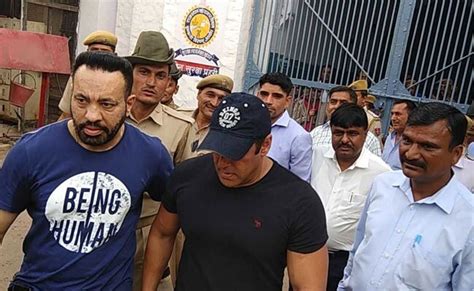 काला हिरण शिकार मामला : जोधपुर जेल में 2 रात बिताने के बाद मुंबई पहुंचे ...