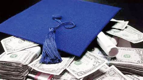 大学学费是一年多少钱—大学学费多少钱一学期