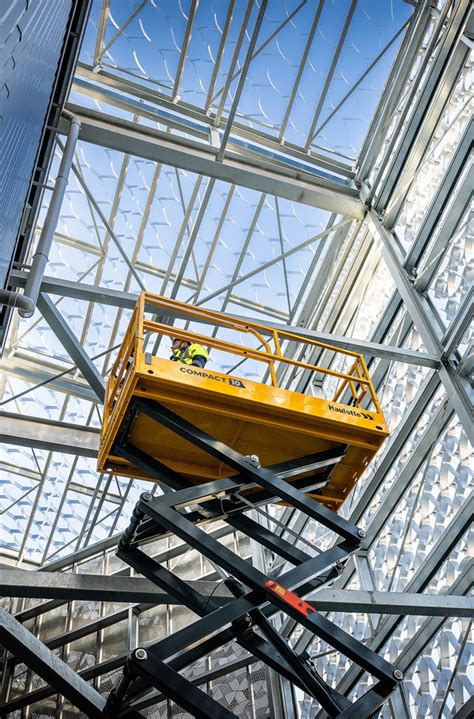 Scissor lifts Compact 10 | Haulotte India