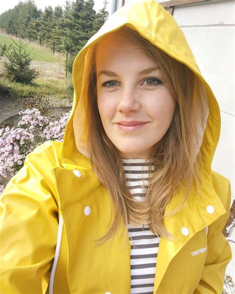 Pin by Peter Rainmac on H - Yellow rainwear - Friesennerz | Rain jacket ...