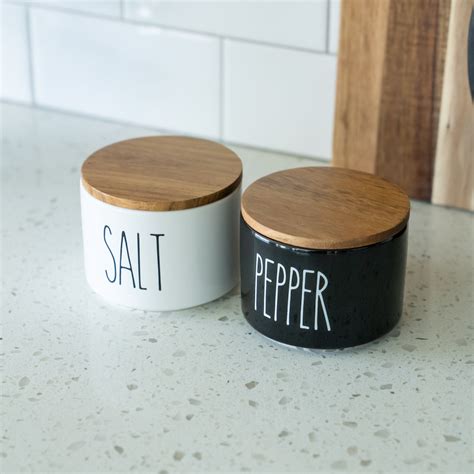 Ceramic Salt and Pepper Cellar Set - Heartland Home