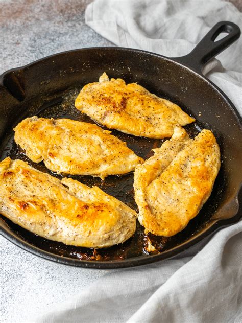 Cast Iron Chicken Breast Recipe - Pan Seared Chicken Breast