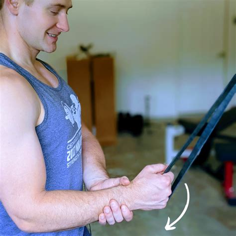 The Top 10 Exercises for Golfer’s Elbow – Facts & Physio