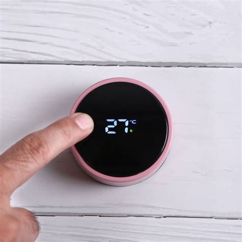 Smart Pink Water Bottle With Temperature Display